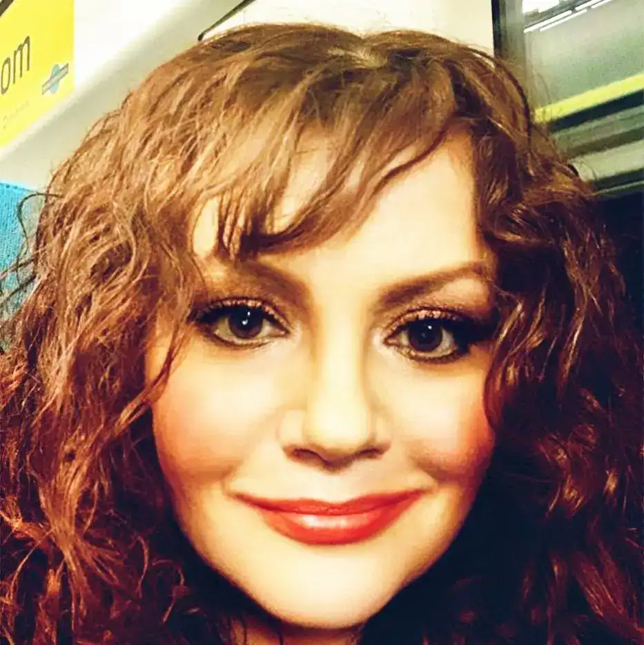 Claire de Than